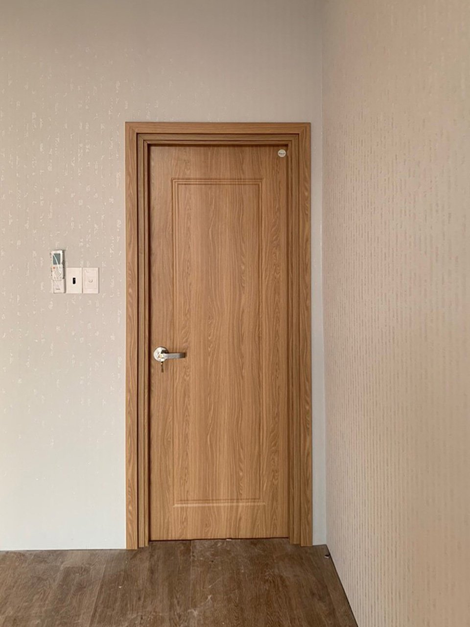 Lý do nên dùng cửa nhựa giả gỗ Composite giá rẻ cho Toilet