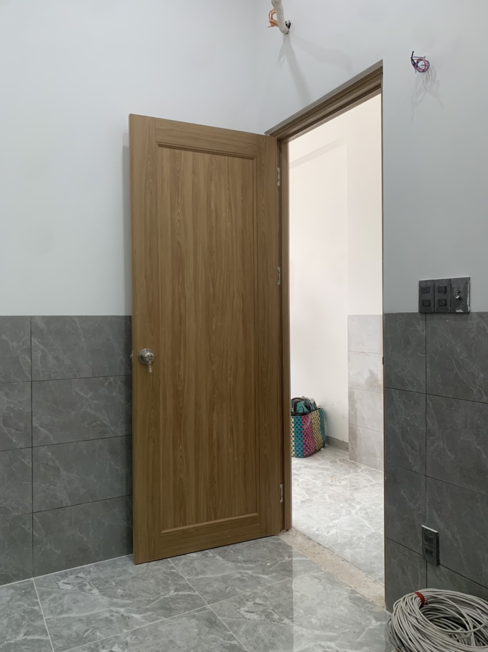 Mẫu Cửa Nhựa Giá Rẻ  mẫu cửa nhựa dành cho Toilet