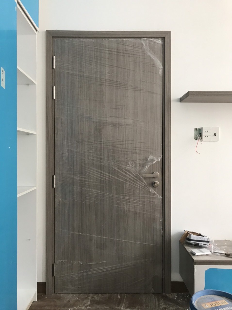 Cửa gỗ công nghiệp HDF Veneer đẹp tại TPHCM
