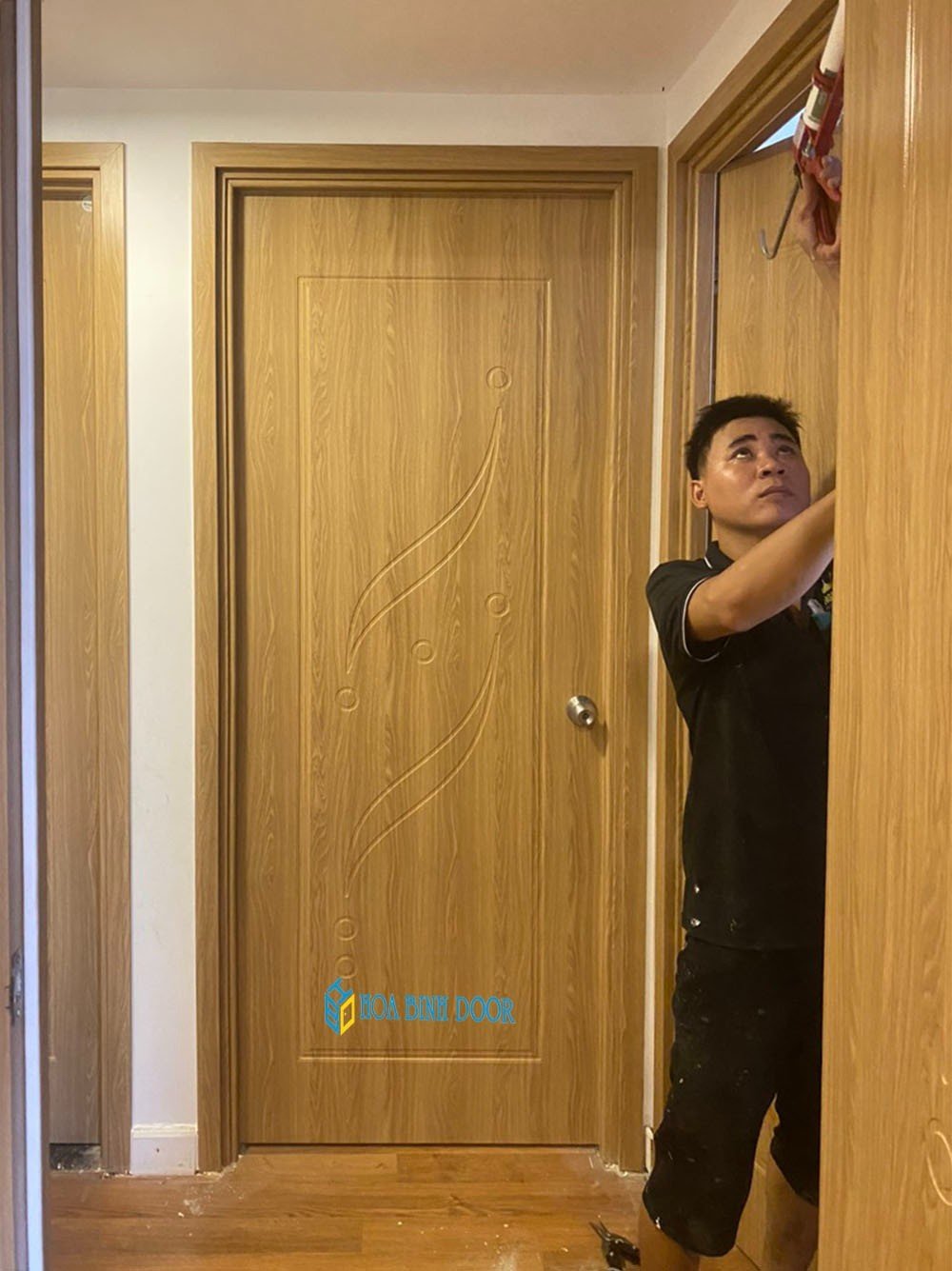 Cửa nhựa composite giả gỗ chống nước 100%  tại Nha Trang