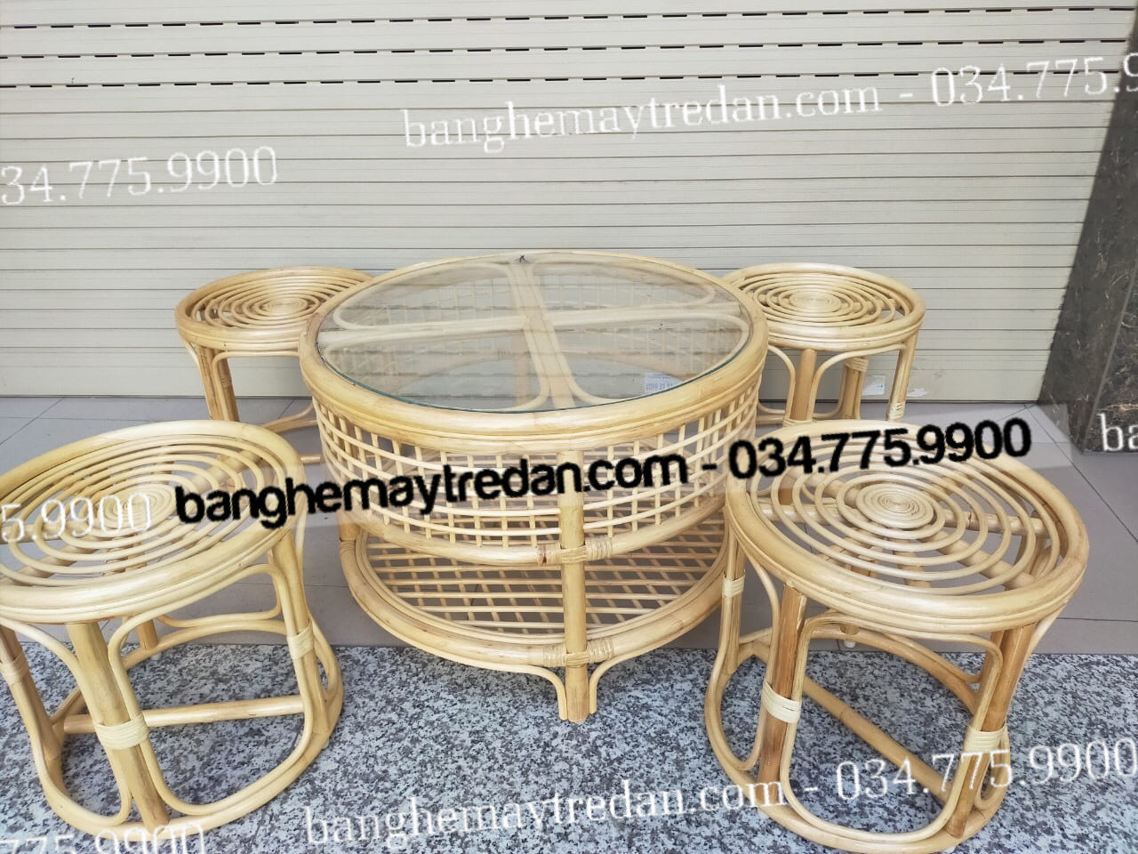 Bộ bàn ghế cà phê hình tròn bằng mây tre đan