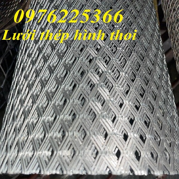 Lưới thép hình thoi 20x40x2mm hàng sẵn tại kho