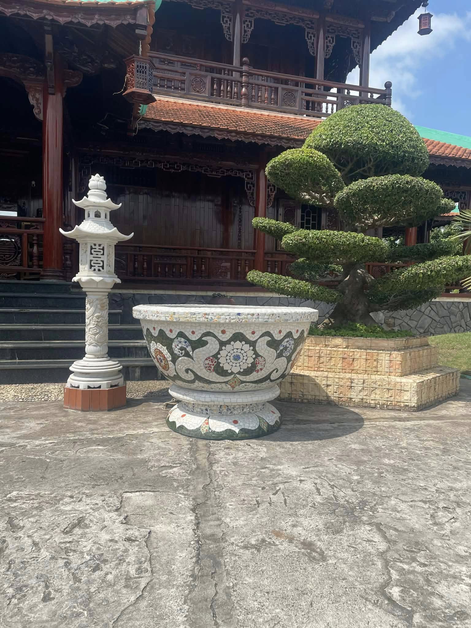 Chậu hoa _ chậu cảnh _ chậu hoa khảm miễng chén dĩa, ghép sành sứ _ ch