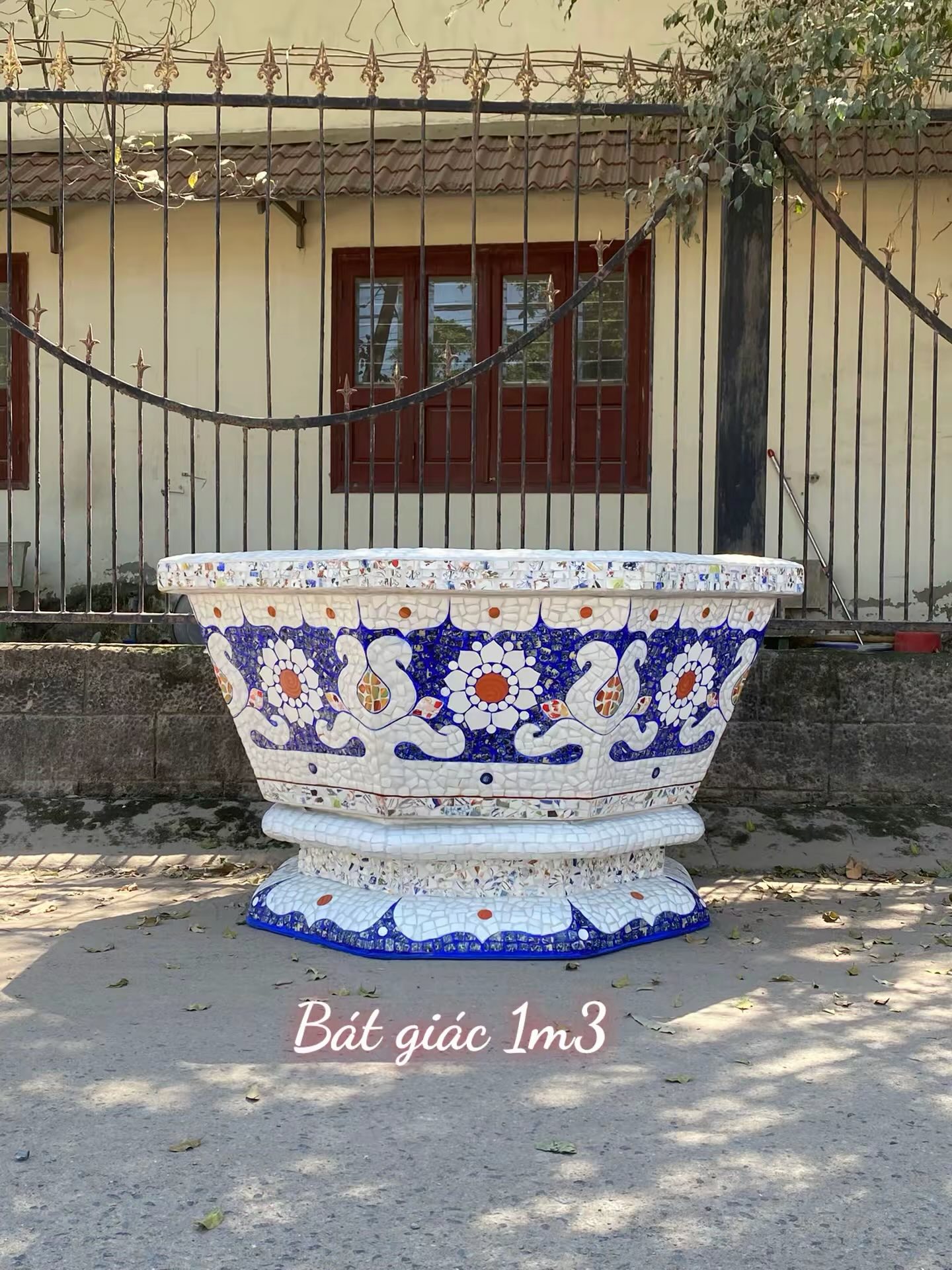 Chậu hoa _ chậu cảnh _ chậu hoa khảm miễng chén dĩa, ghép sành sứ _ ch