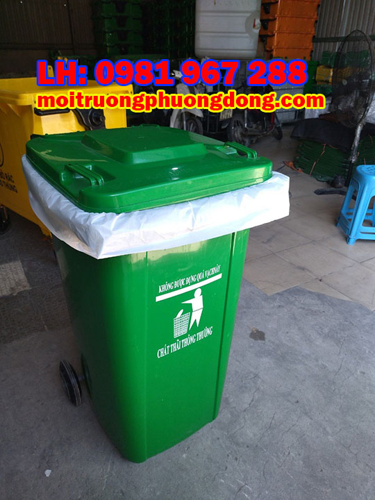 Giá thùng rác nhựa  HDPE 240 lít bao nhiêu ?