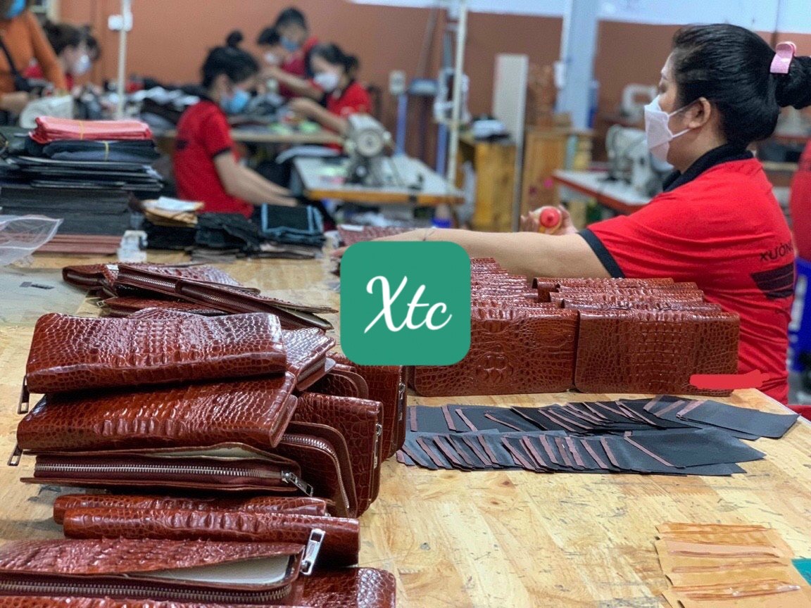 	CHUYÊN SẢN XUẤT VÀ PHÂN PHỐI SỐ LƯỢNG LỚN HÀNG C.Á S..Ấ.U  