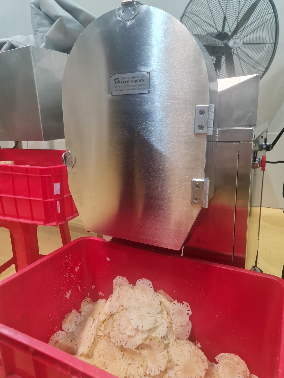 Máy Thái Lát Cấp Tay Được Sản Xuất Bởi Tech Garden