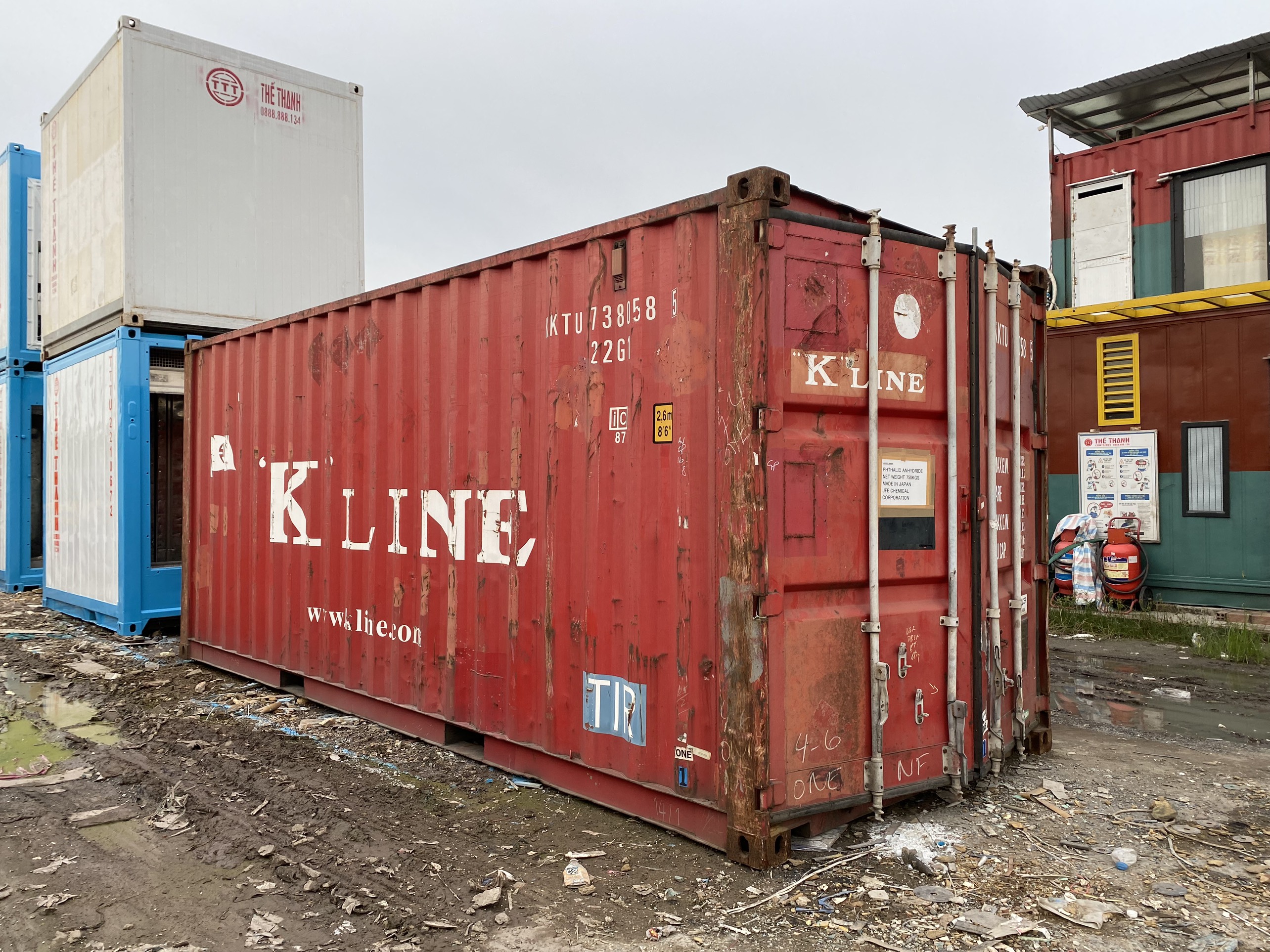 Container khô 20feet thanh lí chất lượng 80-85% 