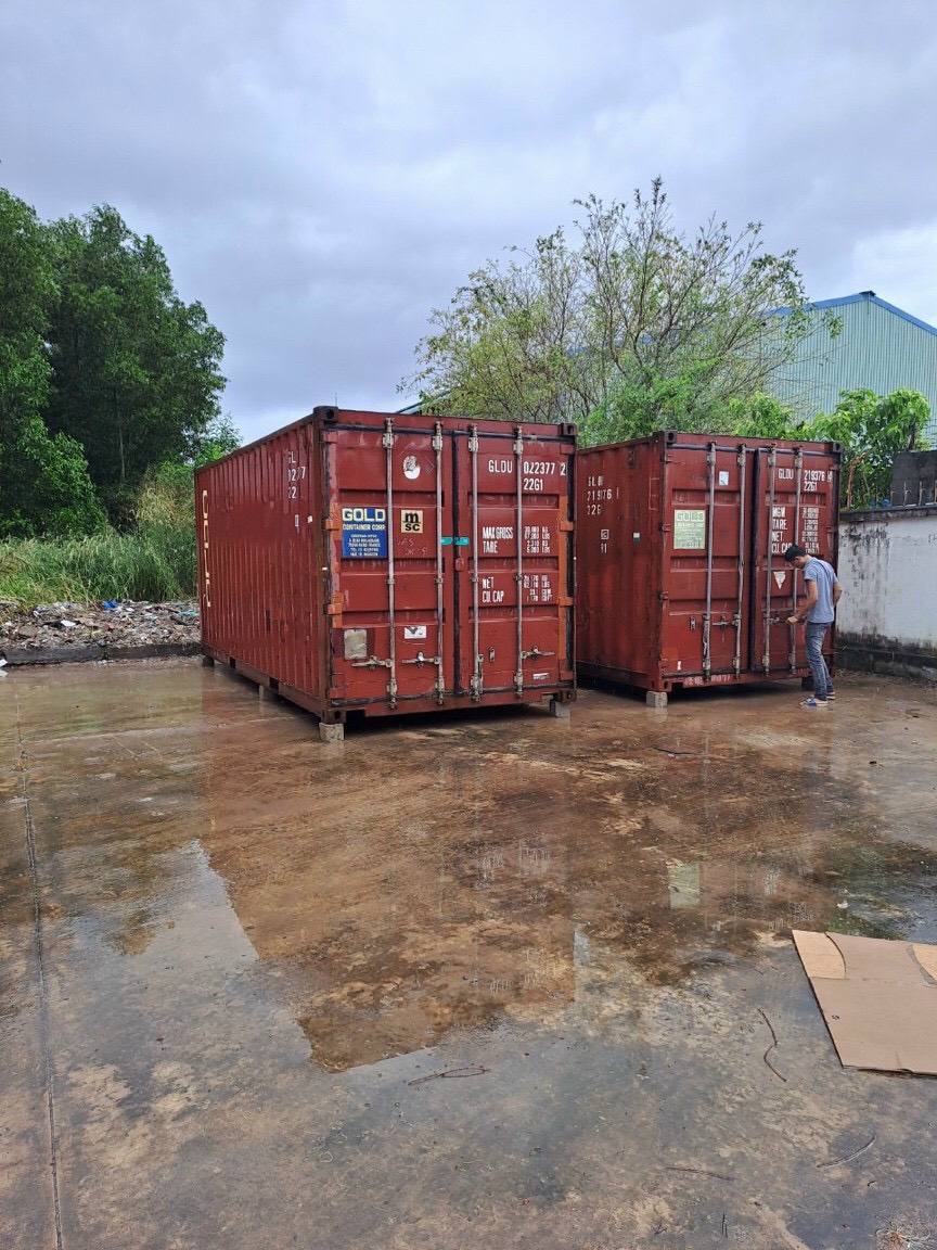 Container khô 20feet thanh lí chất lượng 80-85% 