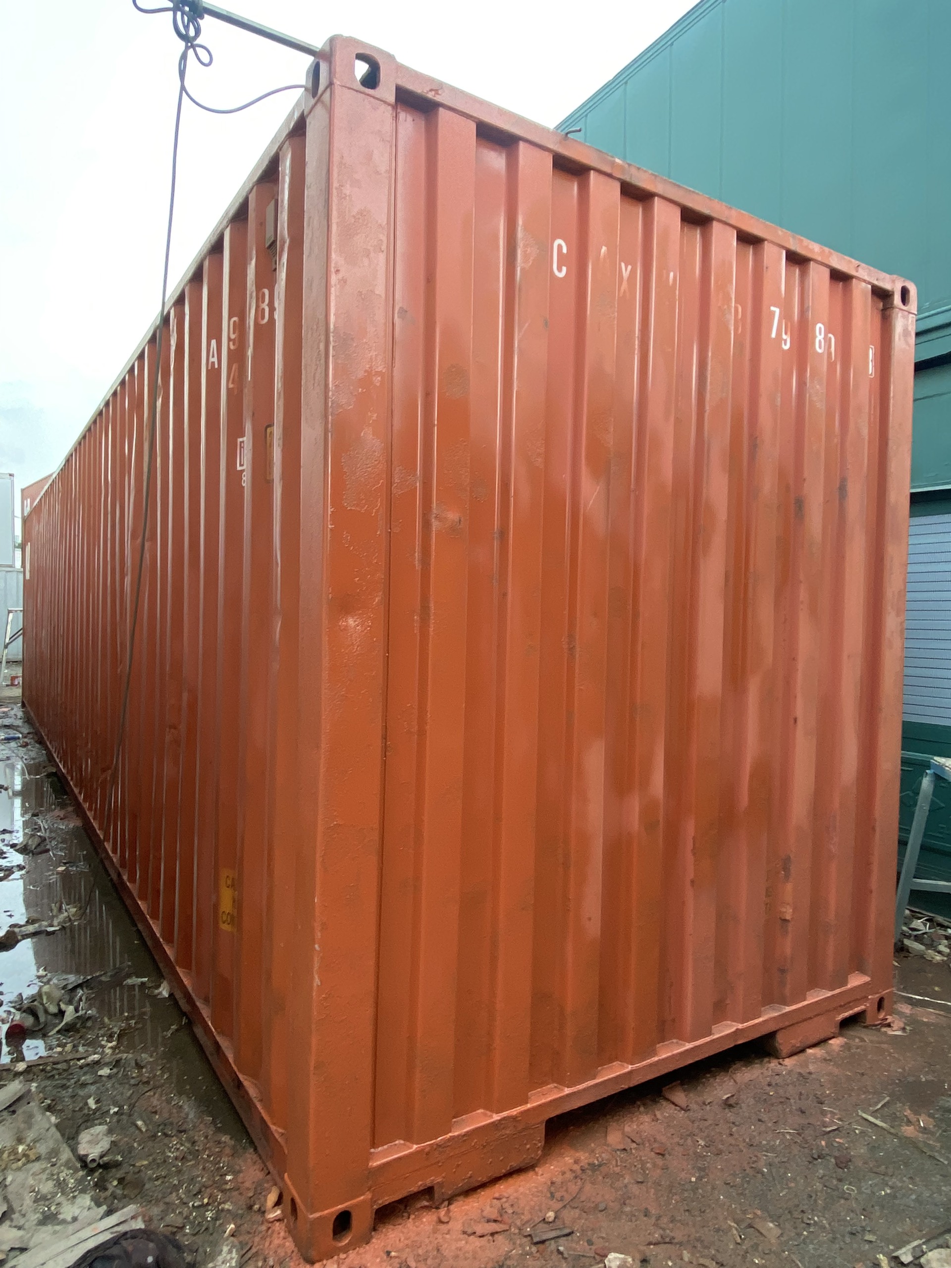 Container khô 40Hc thanh lí còn vài cái giá rẻ