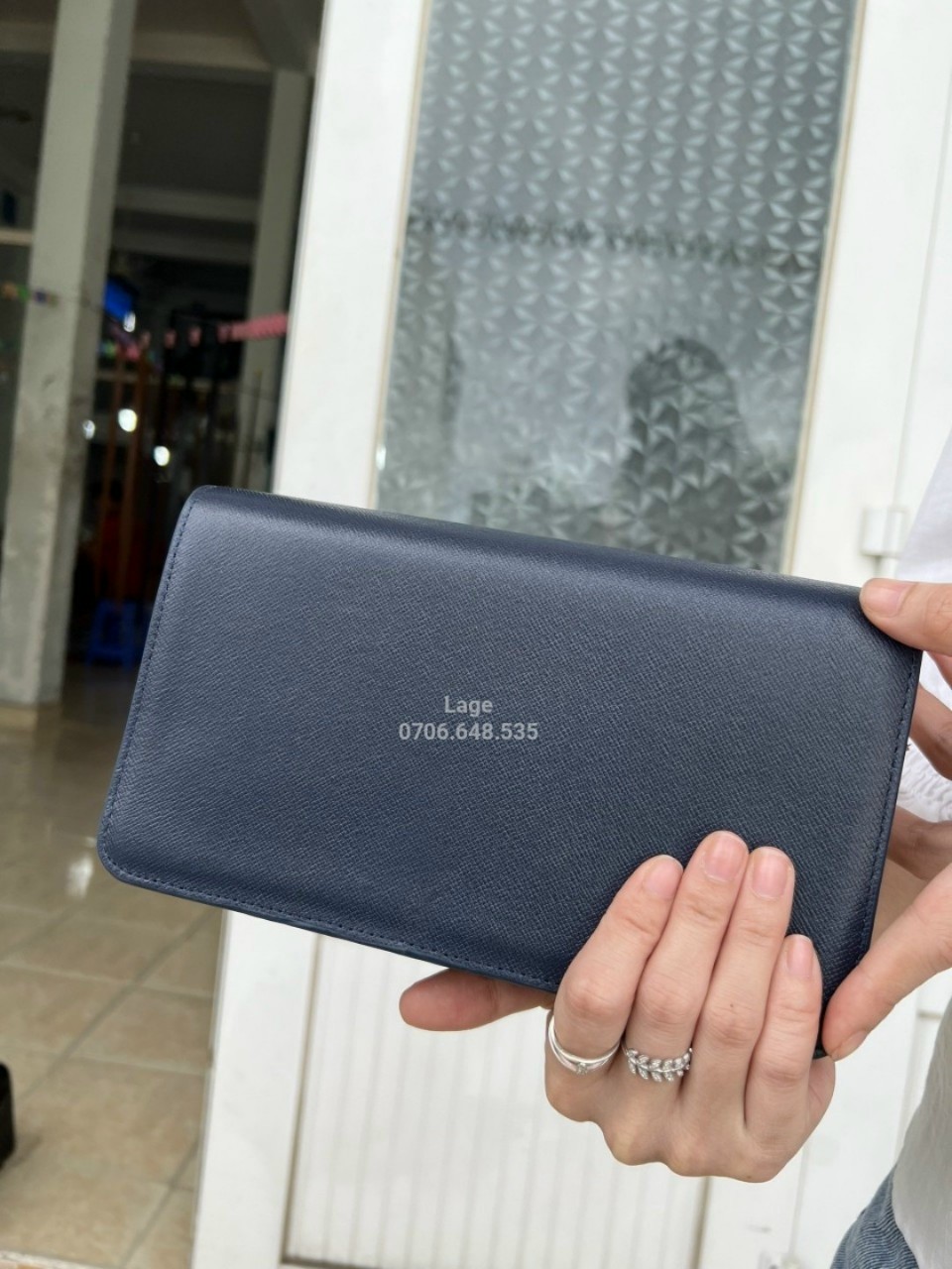 Mẫu ví cầm tay Taiga trơn. Giá sỉ xưởng 650k 