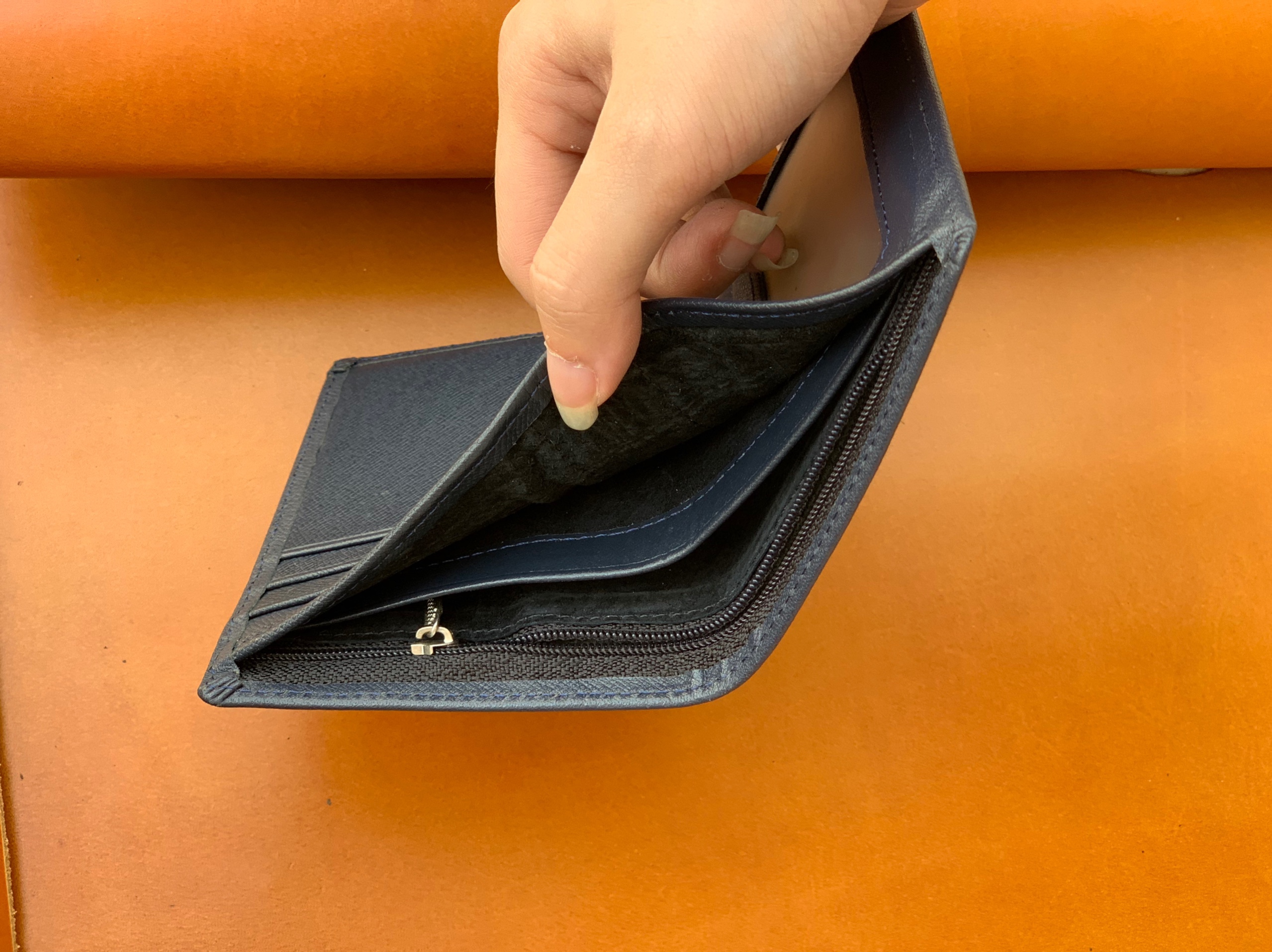 Ví taiga trơ - mẫu ví nam da bò cực đẹp (bán sỉ)