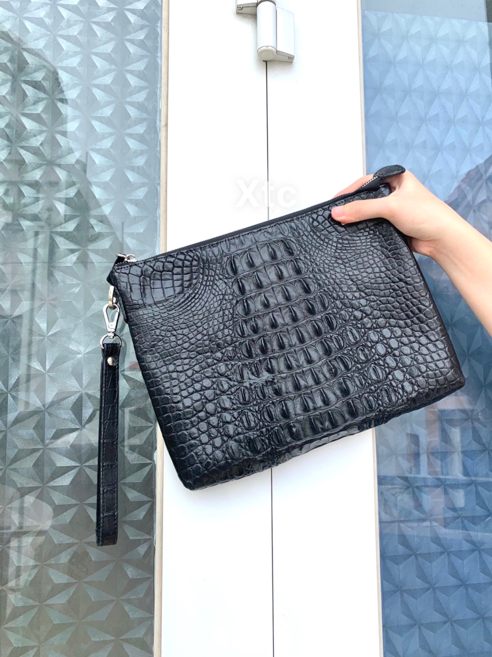 Xưởng chuyên sản xuất đồ da thật tại xưởng 