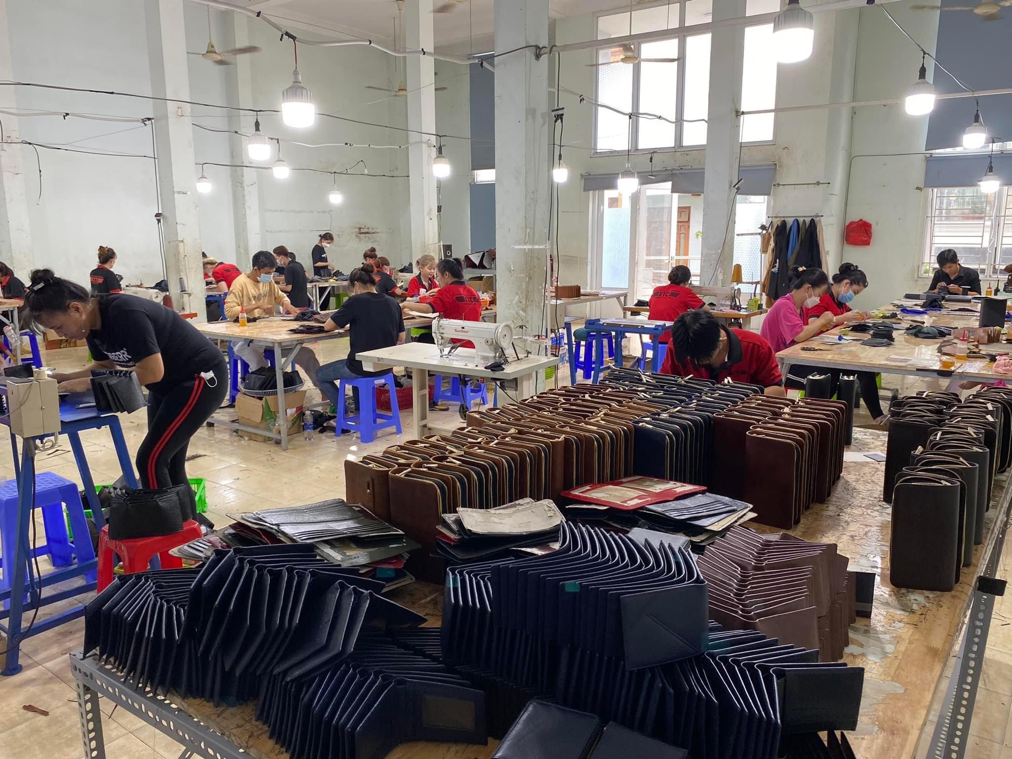 Xưởng sản xuất ví bóp da thắt lưng - túi xách 