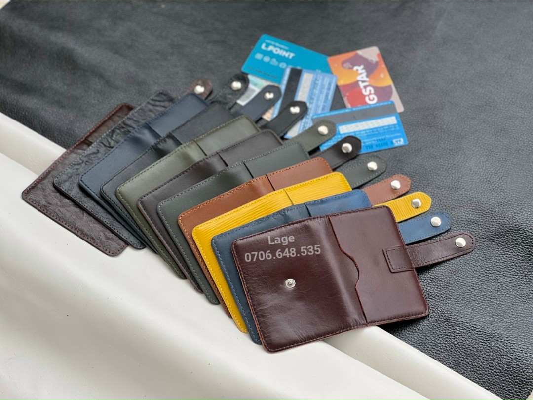 Ví thẻ có nút bấm nhiều màu sắc. Chất da bò xịn 