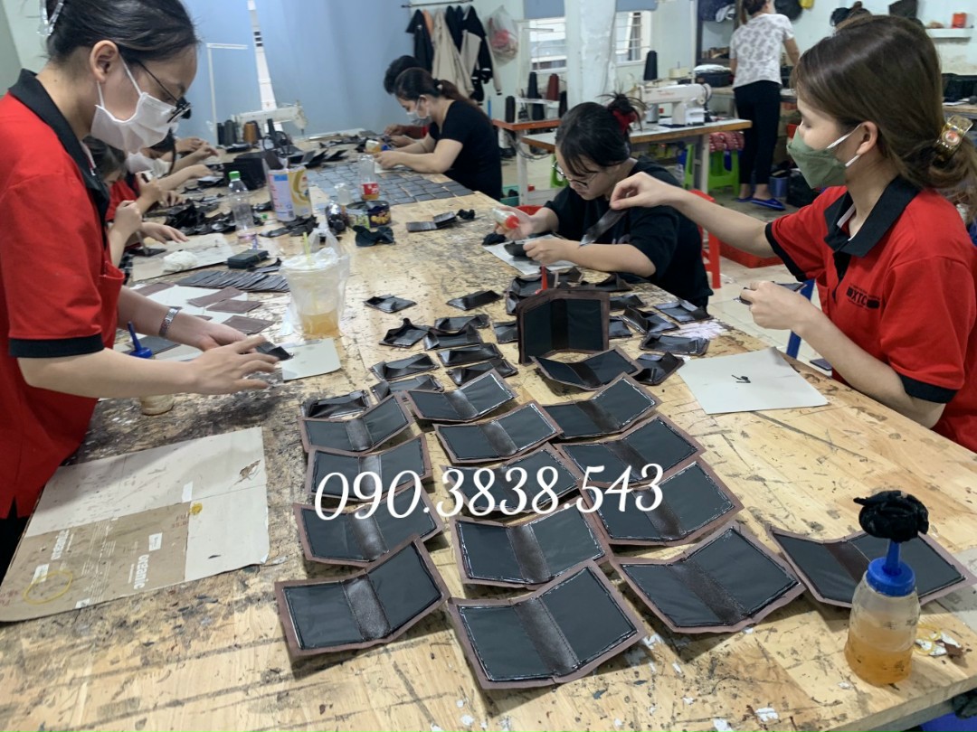 Xưởng nhận làm đồ da theo yêu cầu, hàng giá rẻ