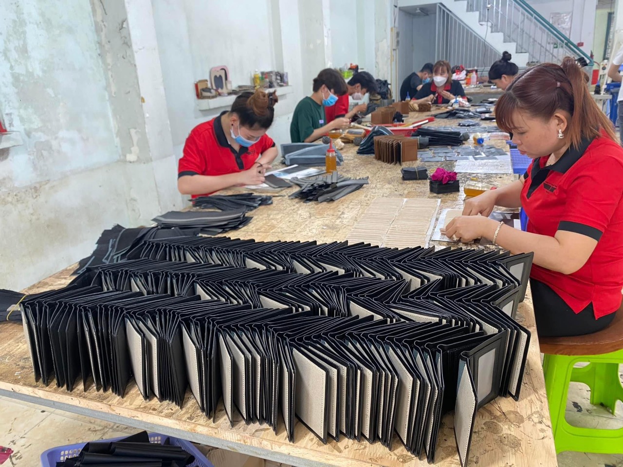 Tìm nhà phân phối mảng đồ da trên toàn quốc từ 45k