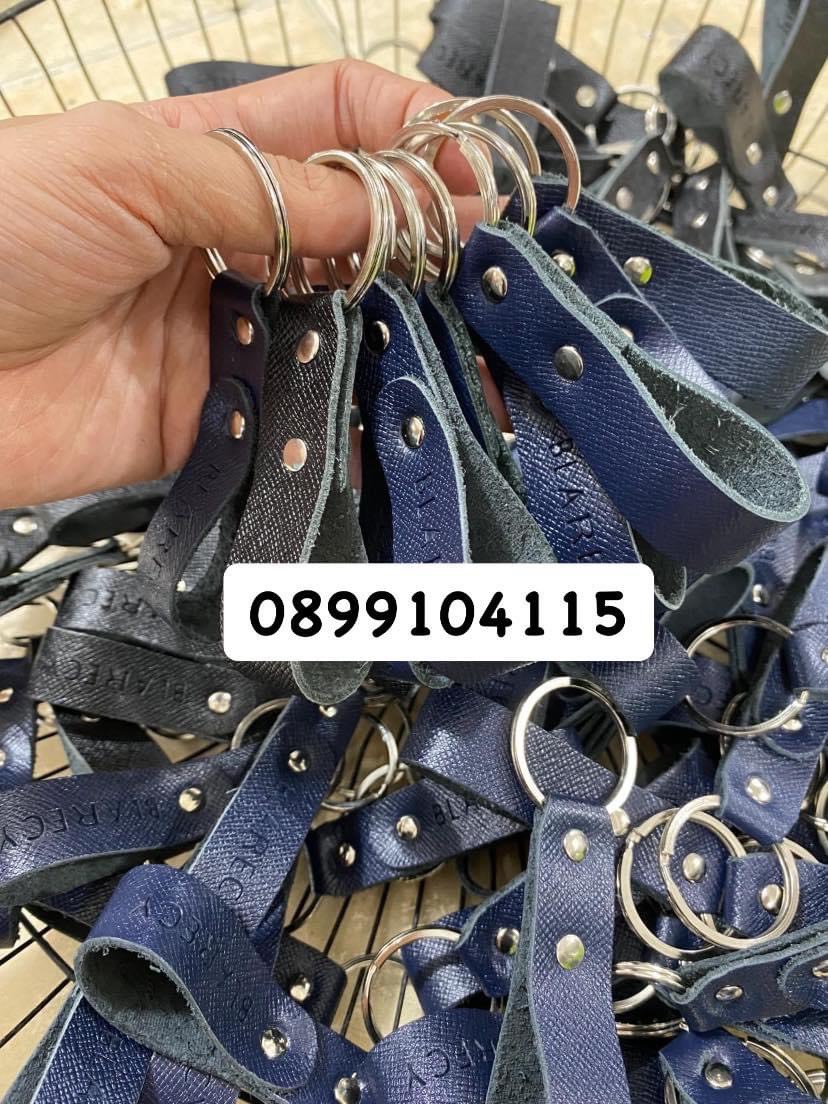 Bác nào đang cần hàng bán online hay chạy ADS lh em nha 0899104115