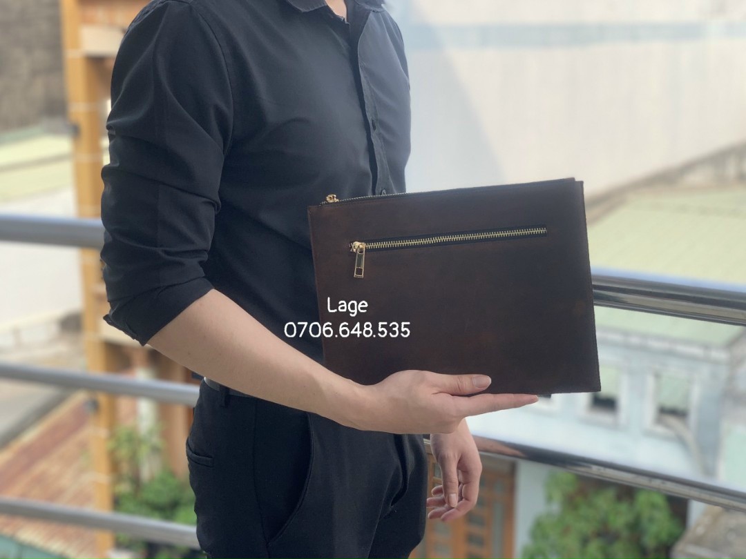 Xưởng sản xuất đồ da clutch da bò DUPO cao cấp