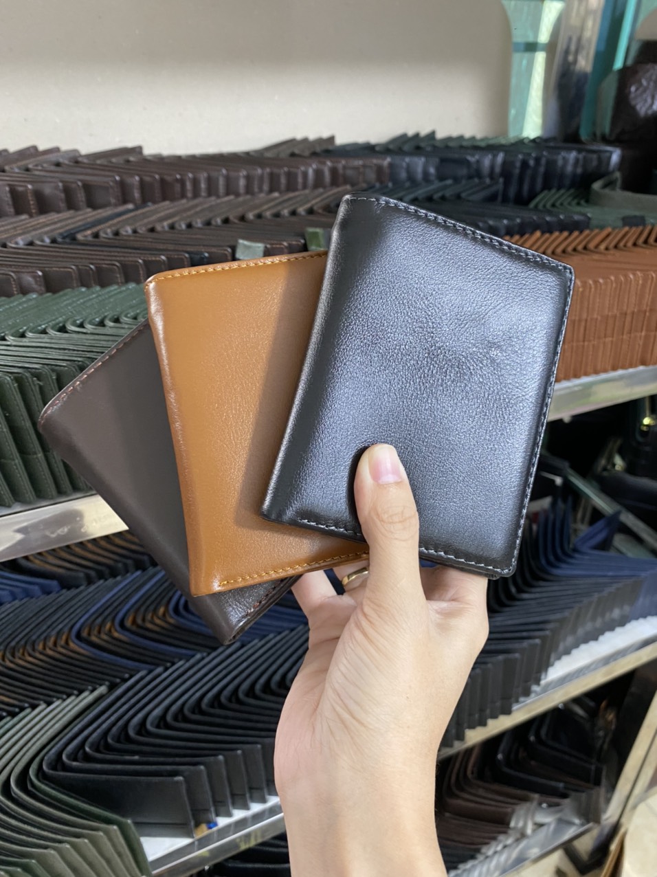 Em đang tìm khách hàng có vốn thấp, kinh doanh đồ gia công