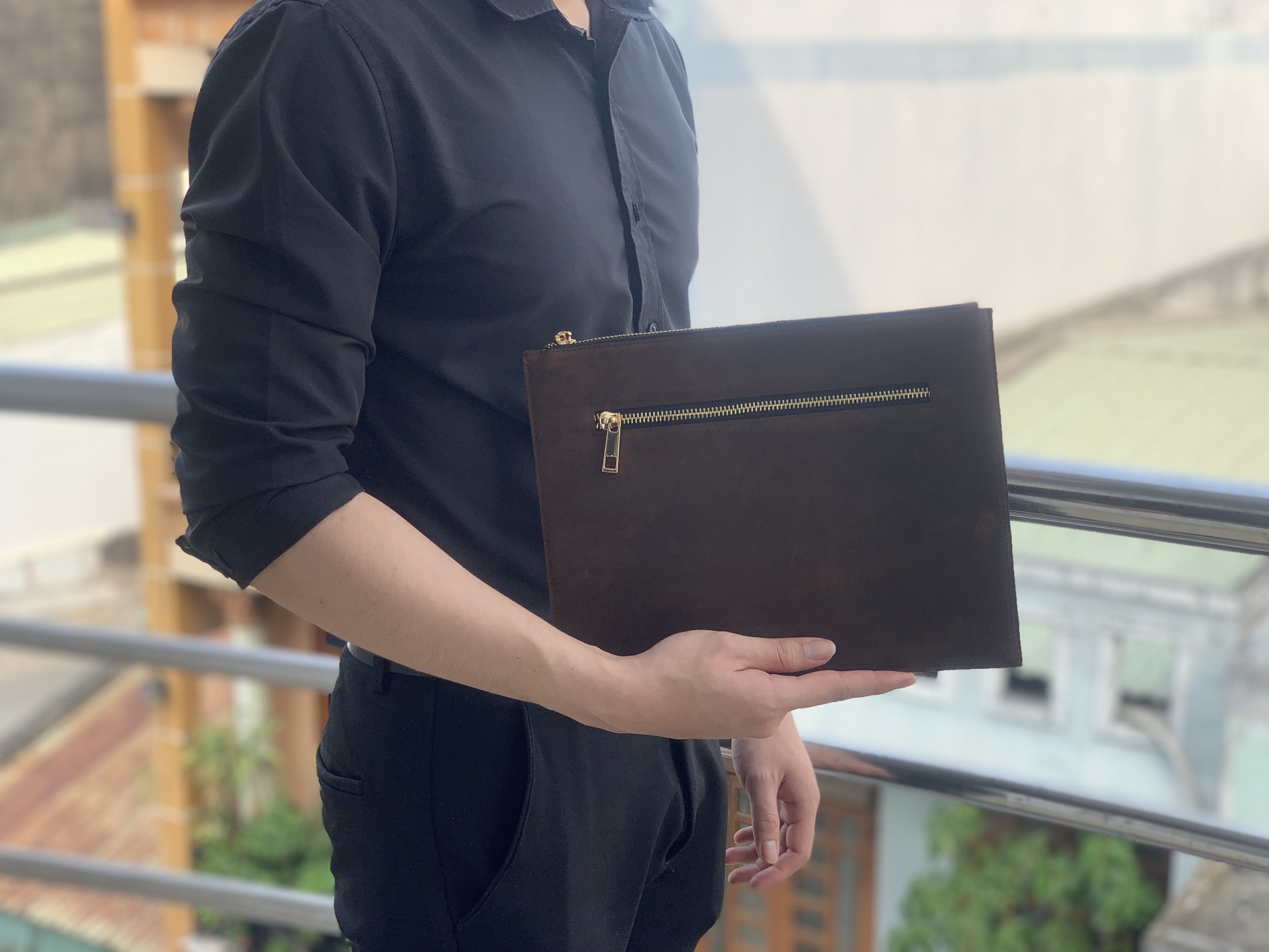 Clutch da bò DUPO - Da thật bảo hành 2 năm
