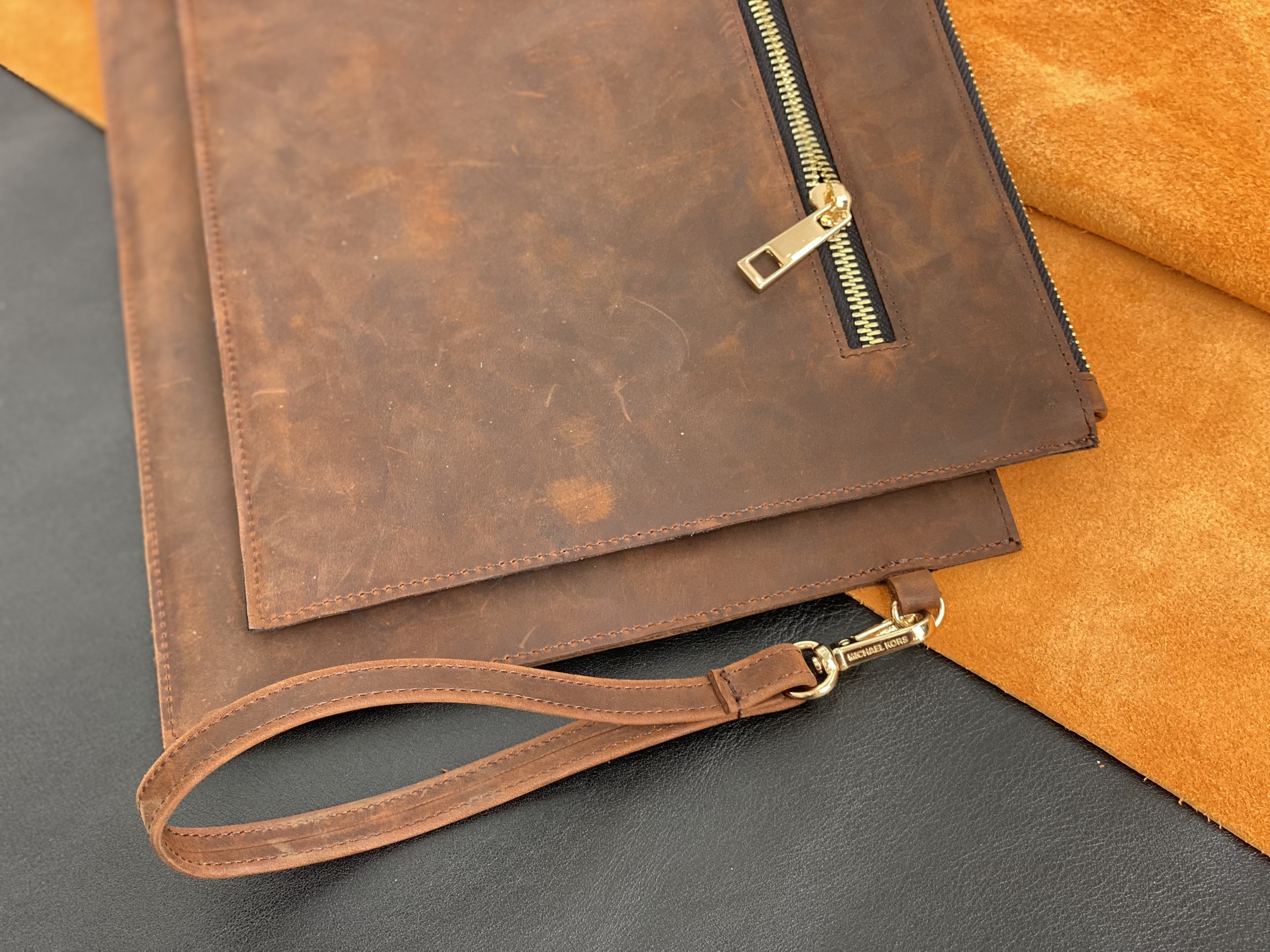 Clutch da bò DUPO - Da thật bảo hành 2 năm