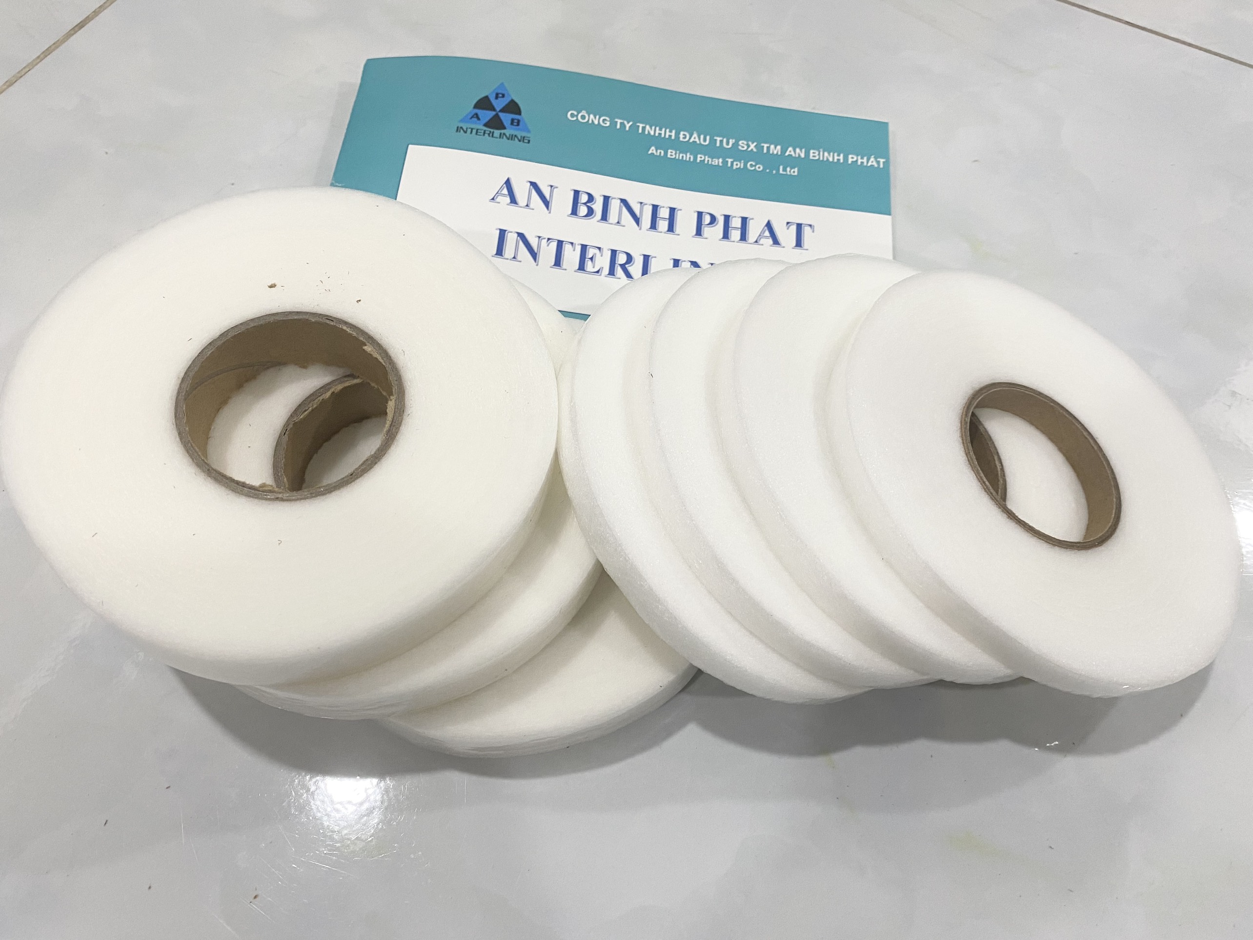 TPHCM - Sỉ lẻ keo tan nhiệt cắt sẵn cuộn 1cm, 2cm