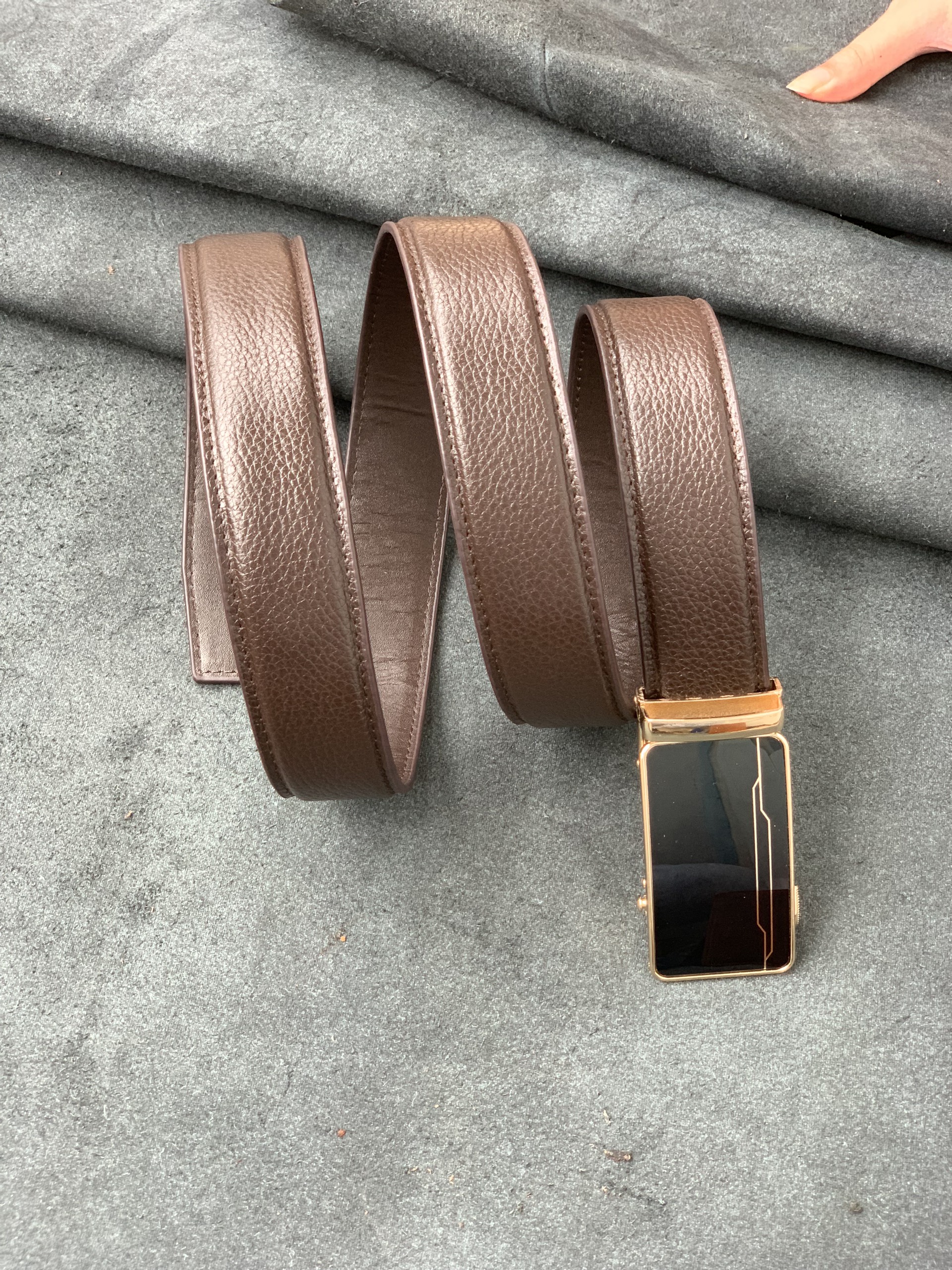 Thắt lưng da bò hạt đầu khóa tăng - giá sỉ tại xưởng