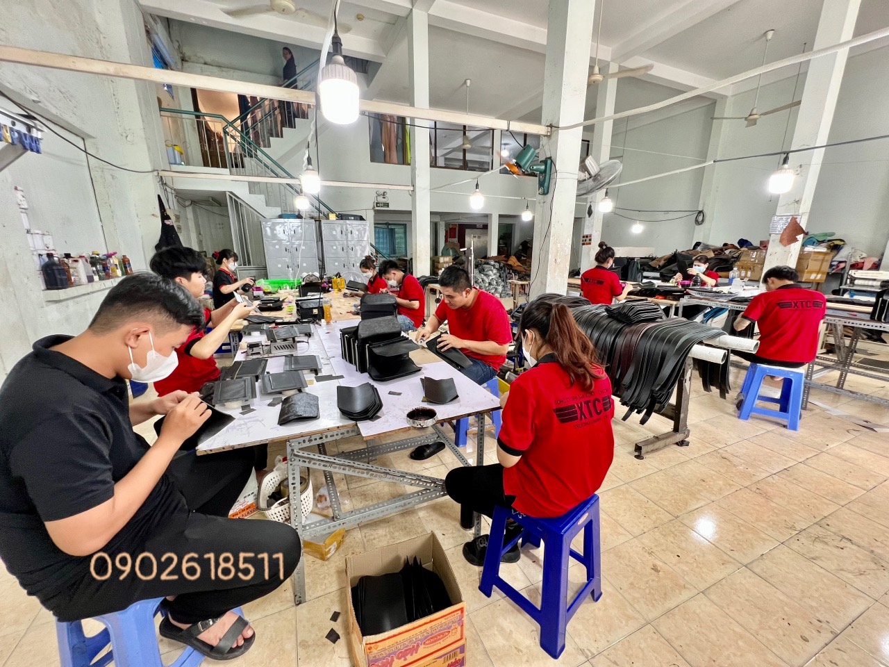 Xưởng sản xuất đồ da XTC - Ví thẻ da sáp