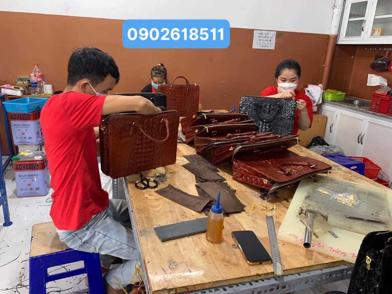 Xưởng sản xuất đồ da XTC - Ví hộp nữ da bò