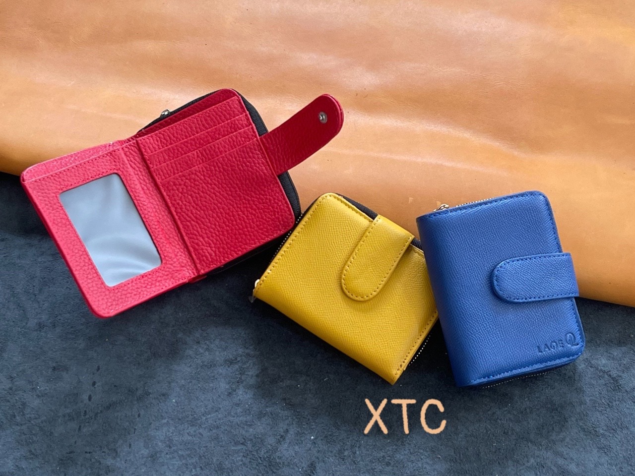 Xưởng sản xuất đồ da XTC - Ví hộp nữ da bò