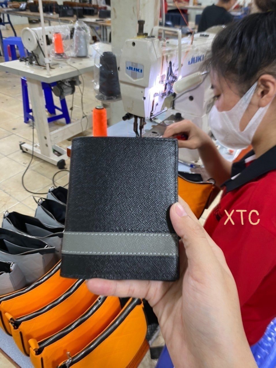 Ví taiga phối xám - gia công trực tiếp tại xưởng