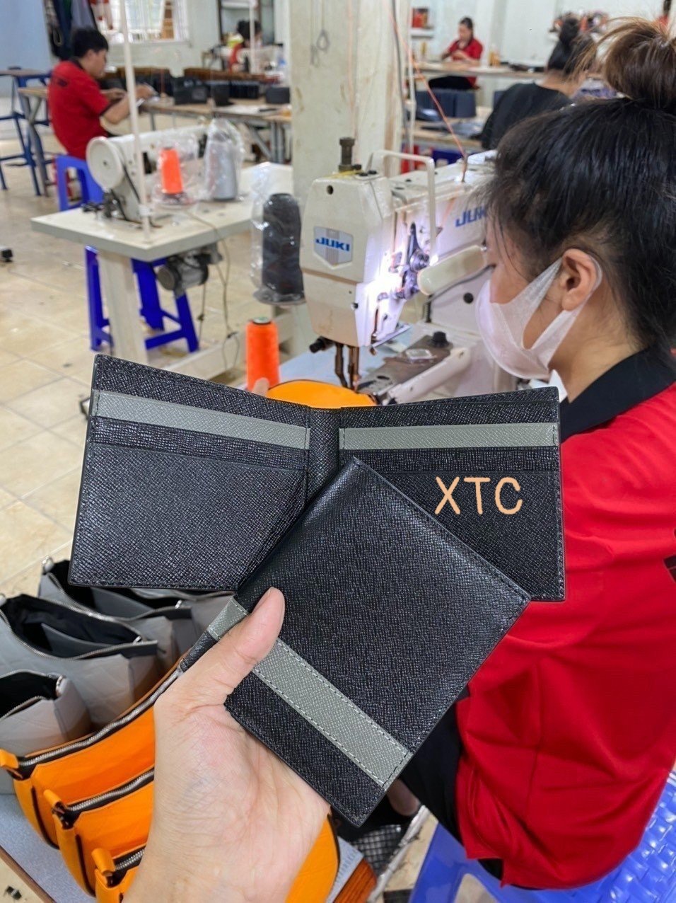 Ví taiga phối xám - gia công trực tiếp tại xưởng