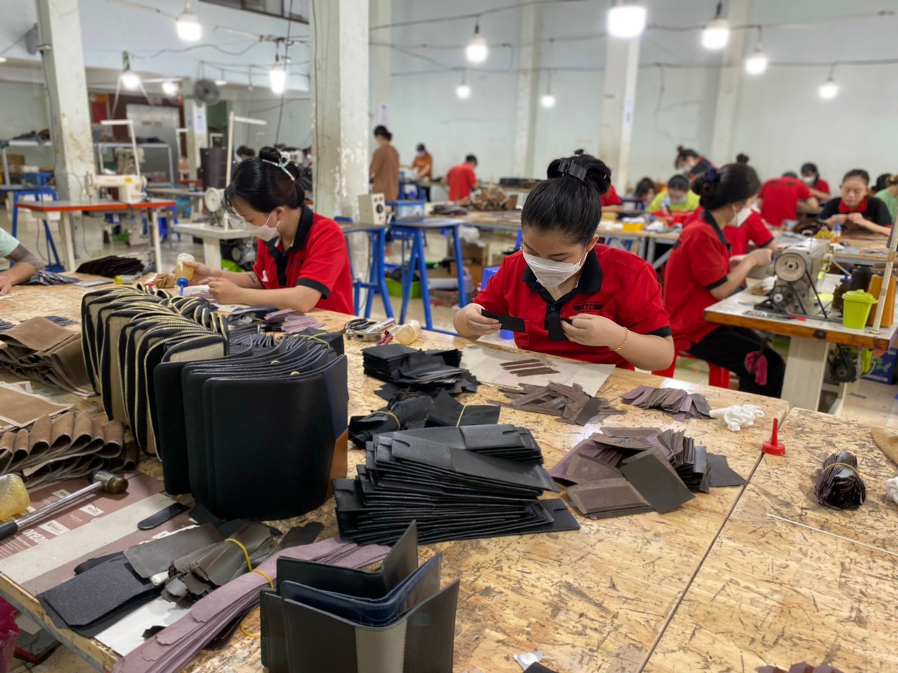 Cần tìm người hợp tác kinh doanh đồ da thật giá tận xưởng