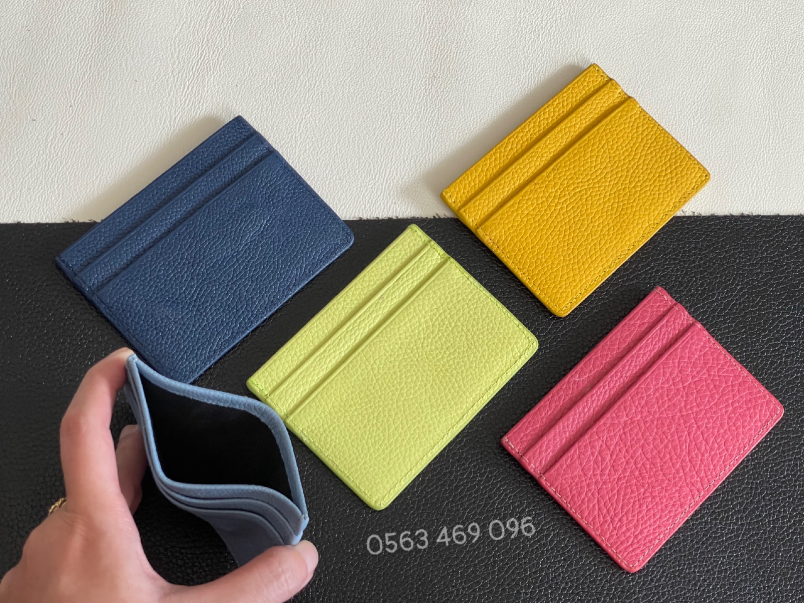 Xưởng sản xuất đồ da thật 100% tại TPHCM