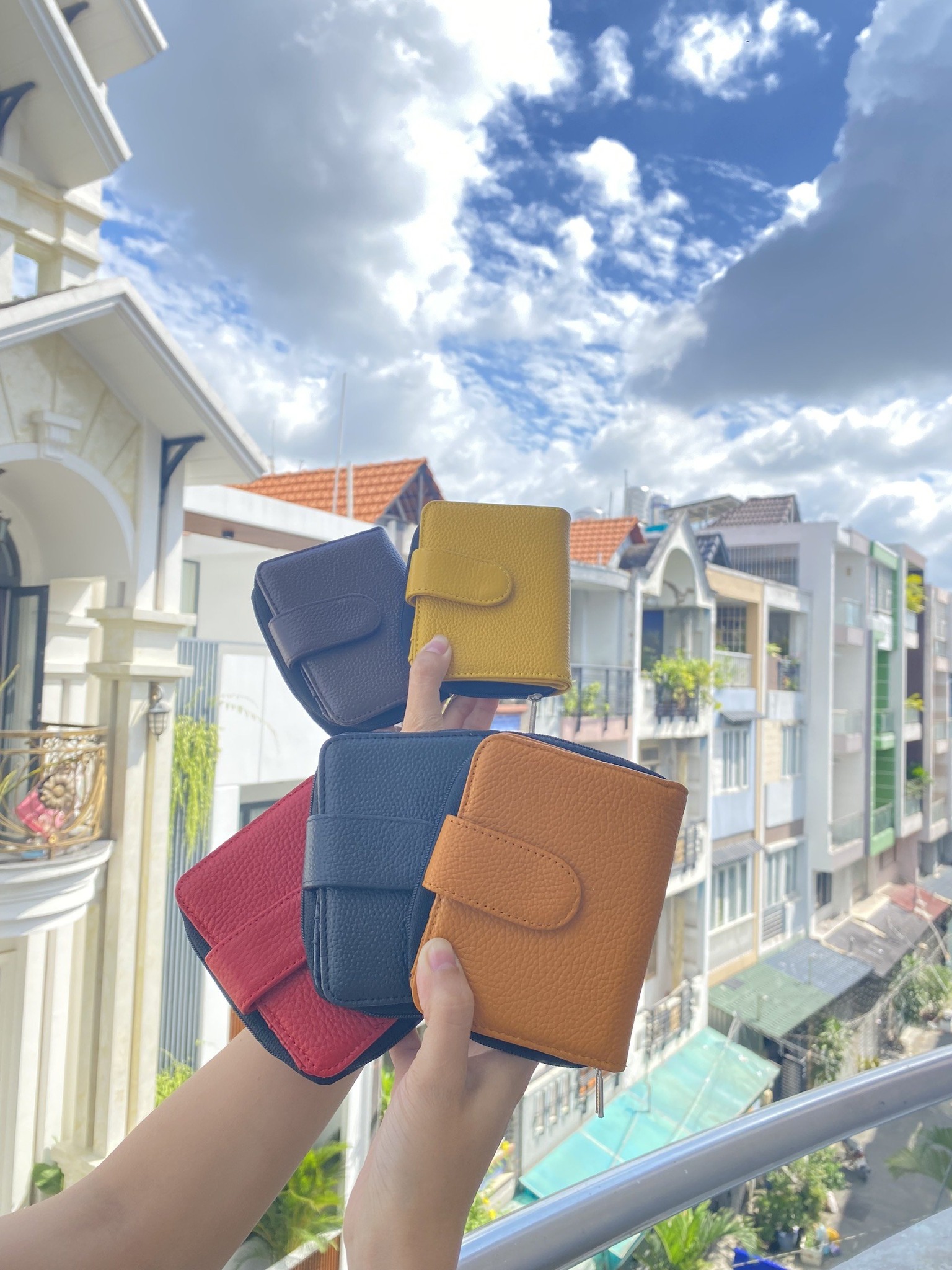 Tuyển sỉ nhà phân phôi sản phẩm đồ da thật không qua trung gian