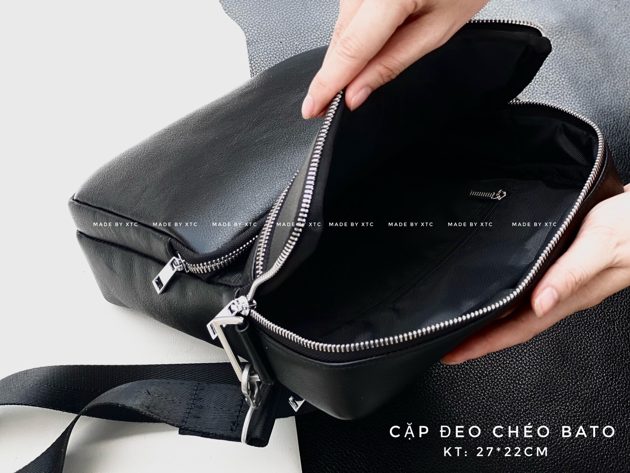 Cặp đeo chéo    -    hàng sẵn tại xưởng