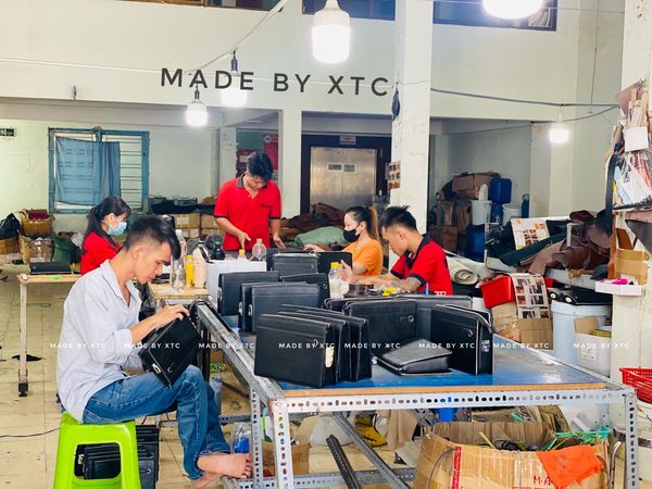 Xưởng Sản xuất ví bóp thắt lưng da bò thật hàng tận xưởng,....
