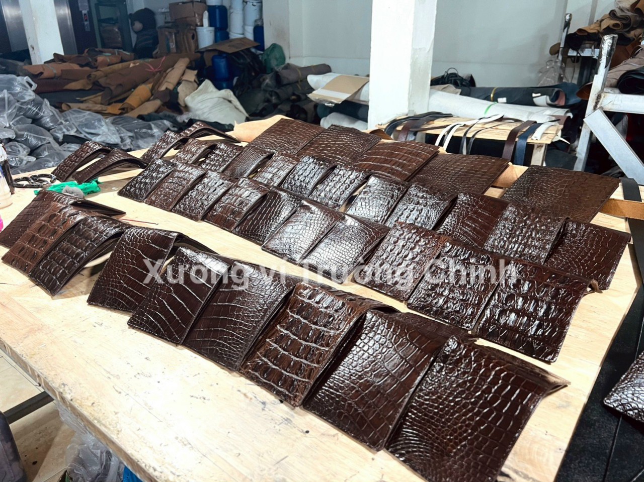 Hàng  cá  sấu  giá  xưởng   -    Vốn sỉ thấp   -    Bảo  hành  2  năm