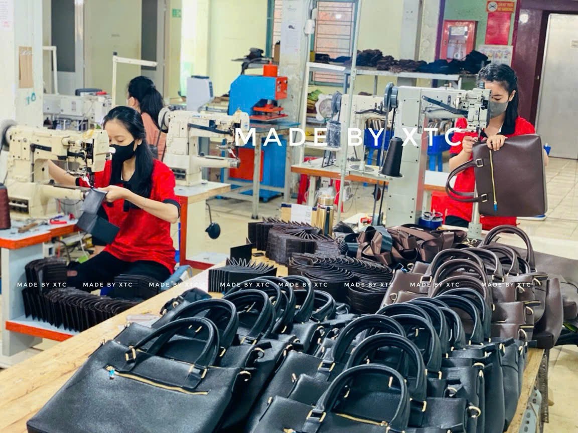 Nhập sỉ ví da bò siêu bền,đẹp sản xuất tại xưởng .
