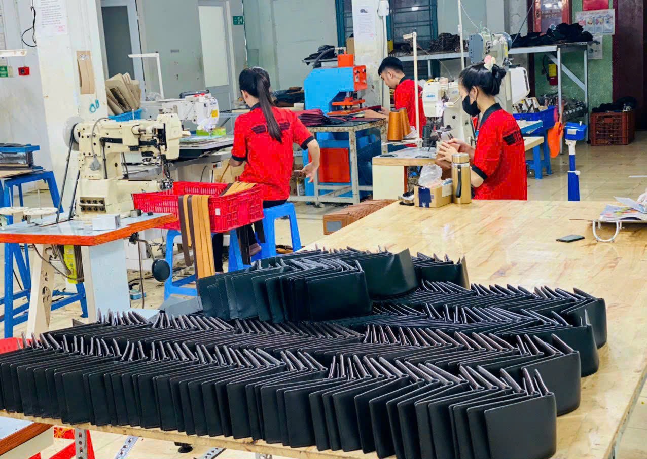 Ưu đãi lì xì đầu năm - xưởng sản xuất đồ da thật không qua trung gian