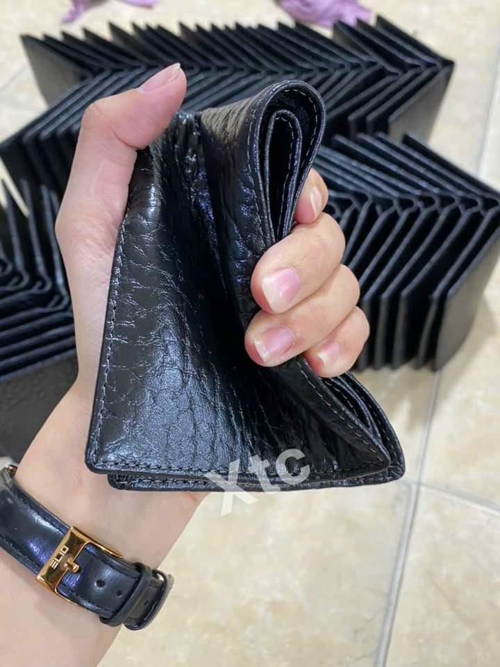 Ví da bò cá sấu mẫu mã đa dạng,đẹp bền sản phẩm chất lượng uy tín .