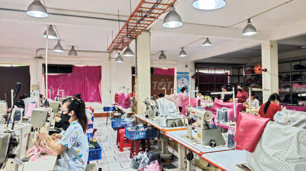 Kento Shoes tuyển 10 thợ may giày dép lương cao làm tại Bình Tân