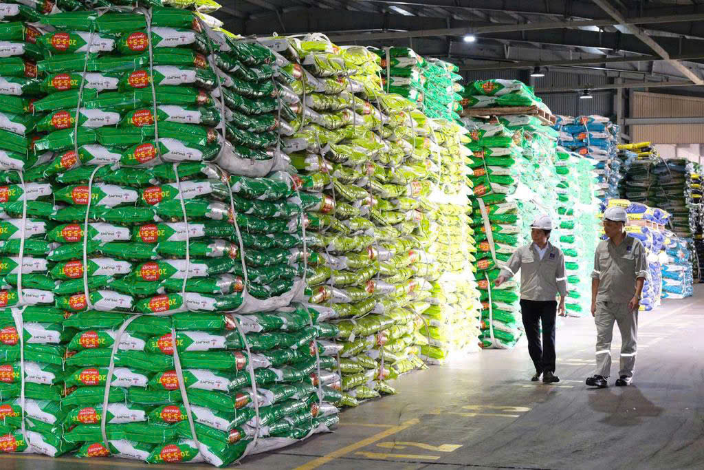 Tuyển nhân viên đóng bao, bốc vác, NV vệ sinh làm tại BRVT