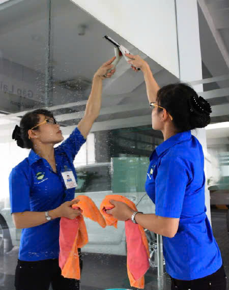 Cty Hoàng Việt SG tuyển gấp nam nữ tạp vụ xưởng may