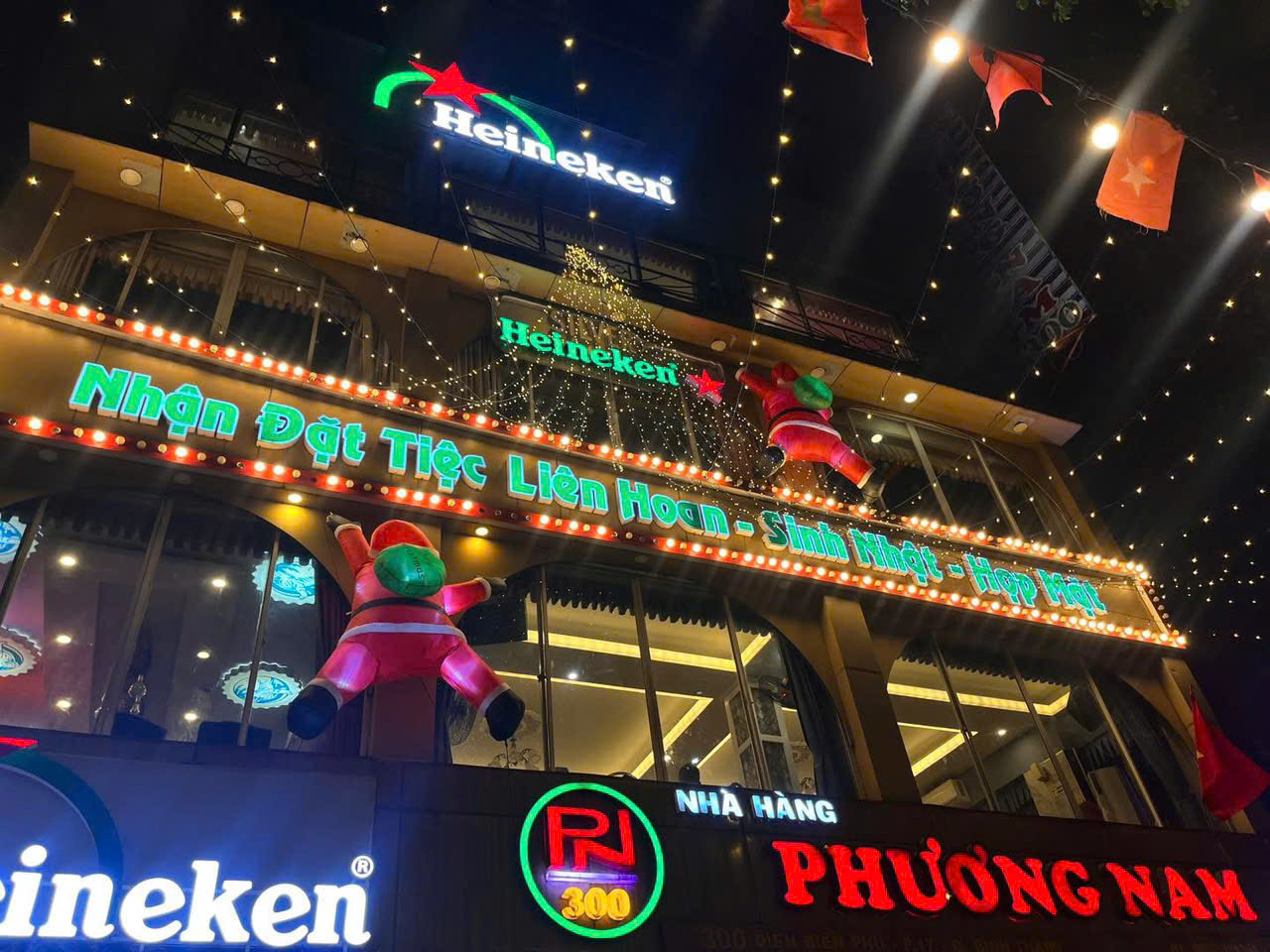 Tuyển thu ngân, phục vụ, nam tiếp thực làm tại Q Bình Thạnh