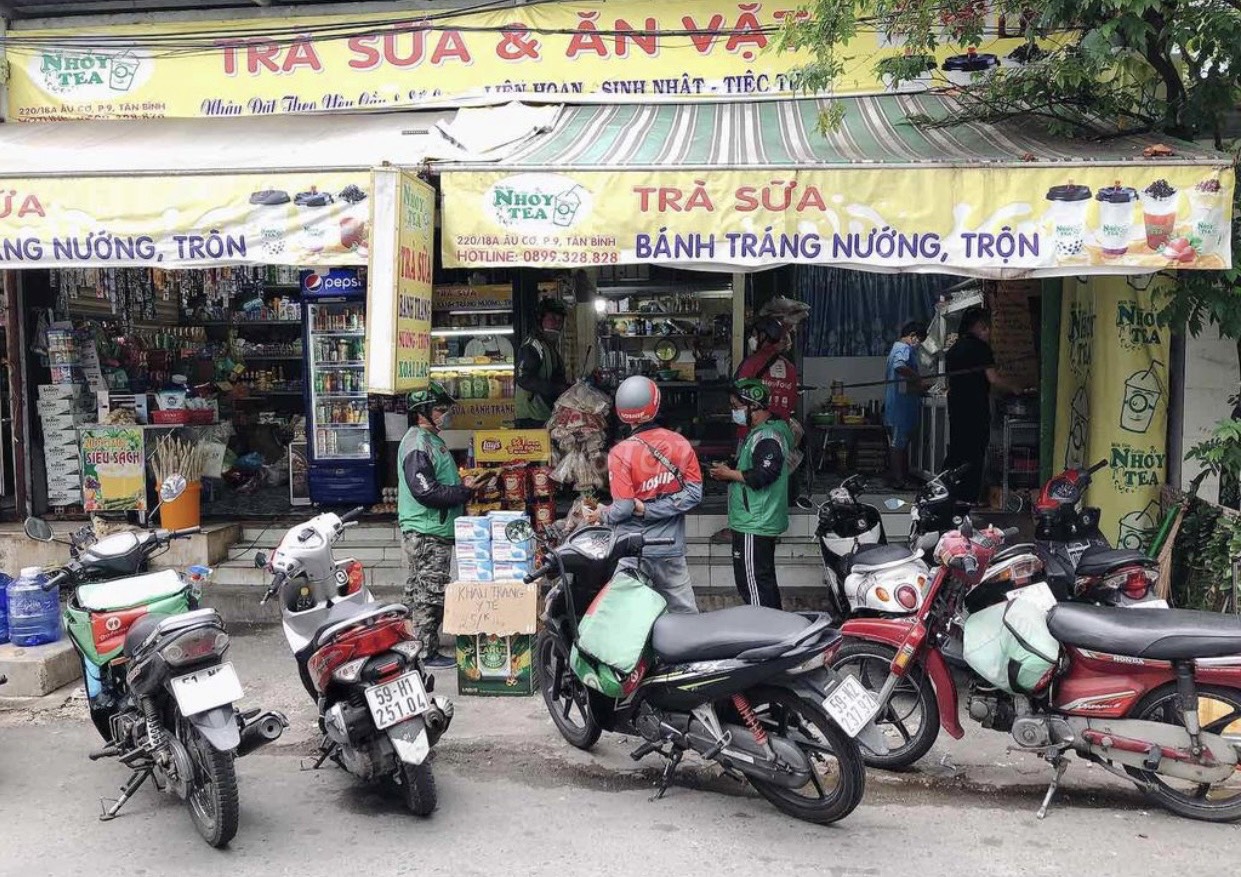 Tuyển Nữ Phụ Quán Trà Sữa & Ăn Vặt tại quận Tân Bình