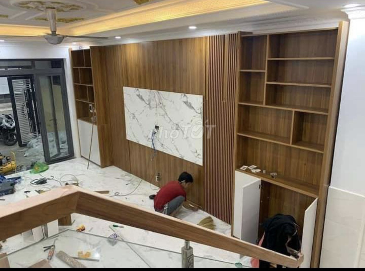 Cần Tuyển Thợ Mộc Và Phụ Mộc làm Hà Nội